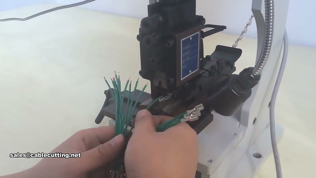 Machine à sertir les fils automatique - Sertissage de précision pour faisceaux