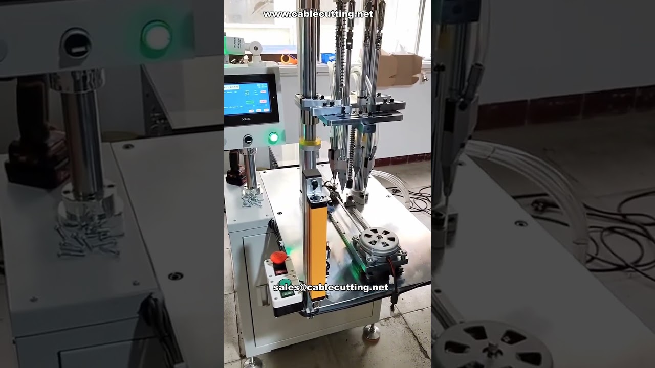 Machine de vissage automatique 4 axes # Équipement d'automatisation