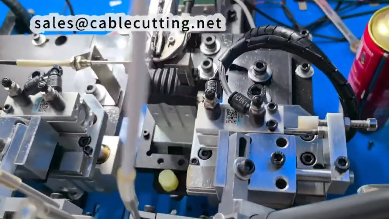 Soudeuse automatique de connecteurs BMW – Précision et rapidité