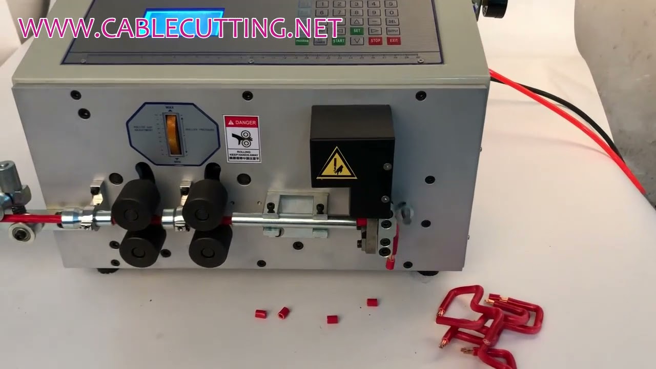 Machine à cintrer le fil métallique 2D - Précision et automatisation