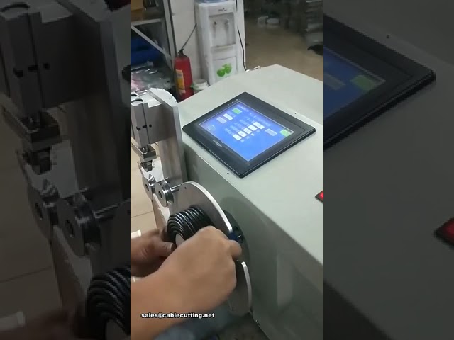 Machine automatique intégrée de mesure et de bobinage de câbles