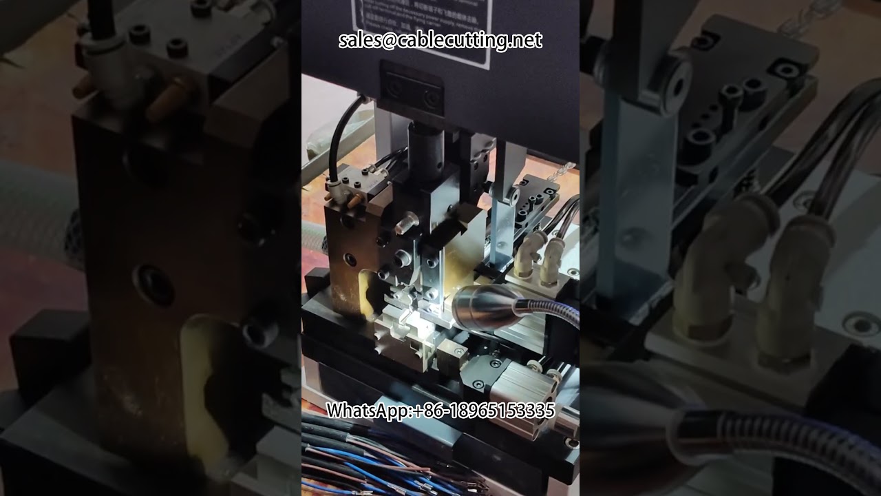 Machine à dénuder droite - Équipement de faisceaux et machine à sertir les cosses | Dénudeuse de précision