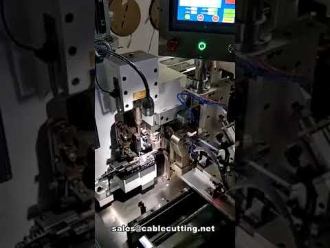 Machine automatique de dénudage, fendage et sertissage de câbles plats ruban