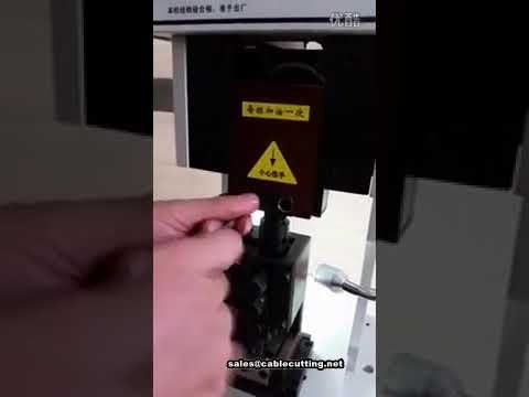 Machine à sertir les cosses : vidéo d’opération et de mise au point