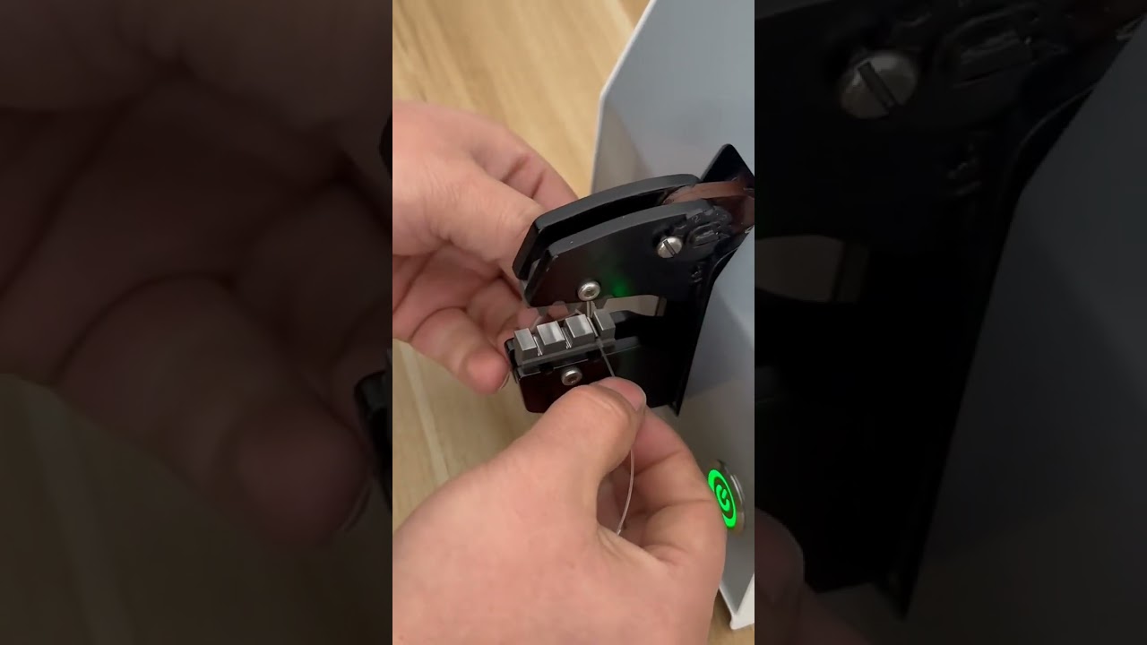 Machine à sertir pneumatique pour manchons de ligne de pêche et autres connecteurs #factory #machine