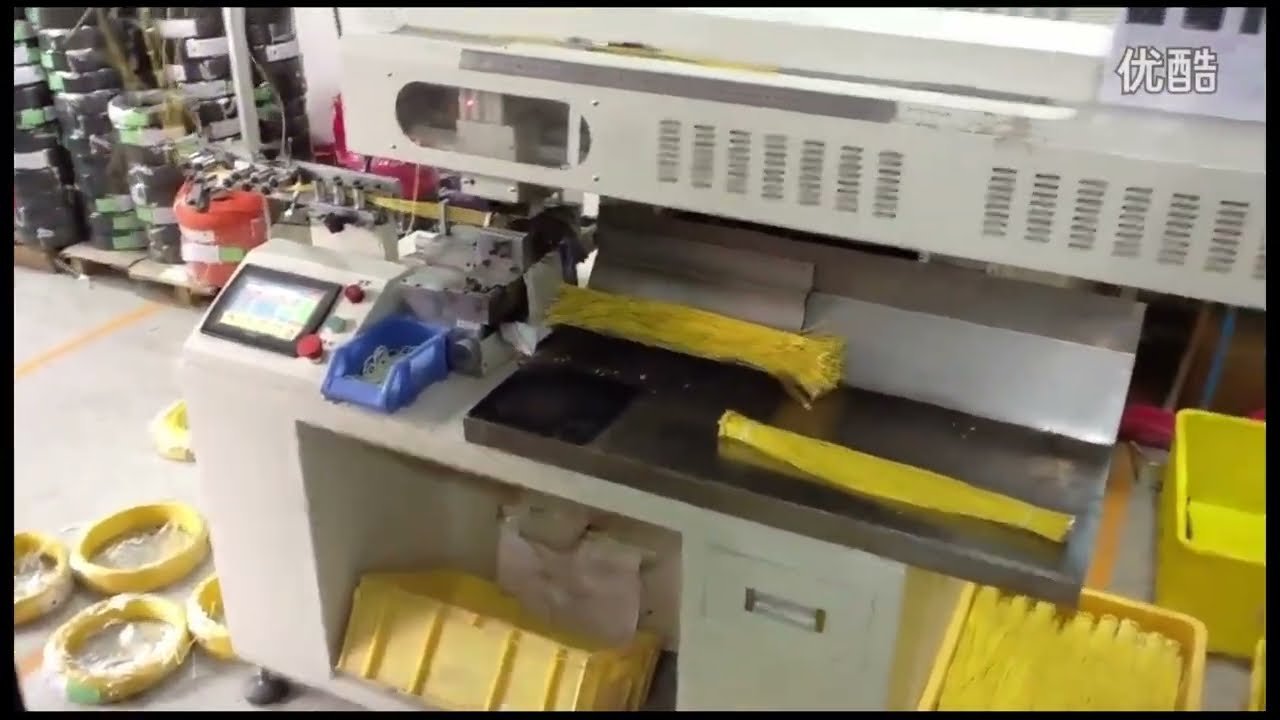 Machine de coupe et dénudage automatique de fils 950L – Haute précision industrielle