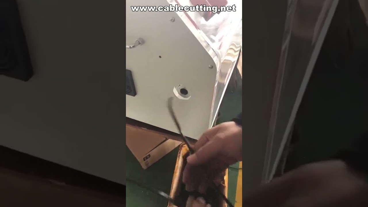 Machine de découpe de tuyaux, tubes téflon et soufflets - Automatique et précise