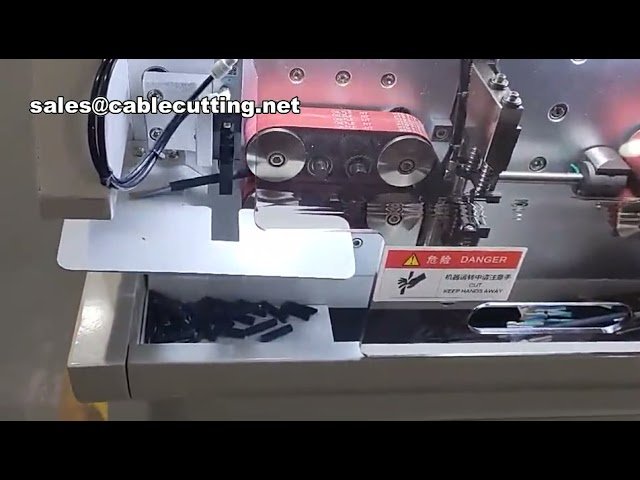 Machine à dénuder automatique 32 roues pour câbles multiconducteurs gainés 25 mm – Coupe et dénudage intégrés