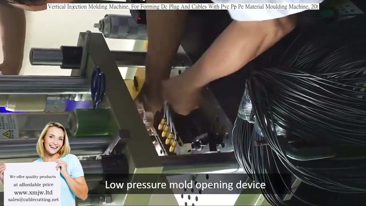 Machine de moulage par injection verticale pour connecteurs DC et câbles en PVC, PP, PE