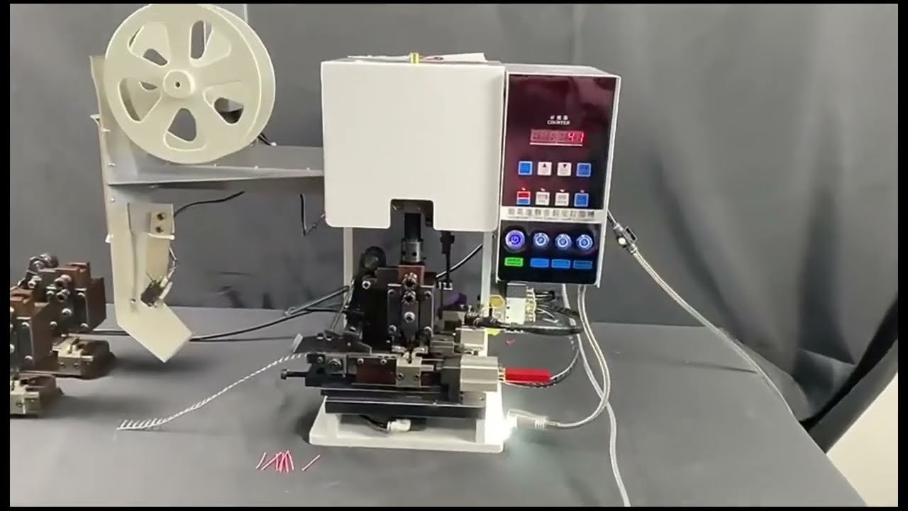 Machine de sertissage et dénudage de fils semi-automatique silencieuse – Presse à bornes