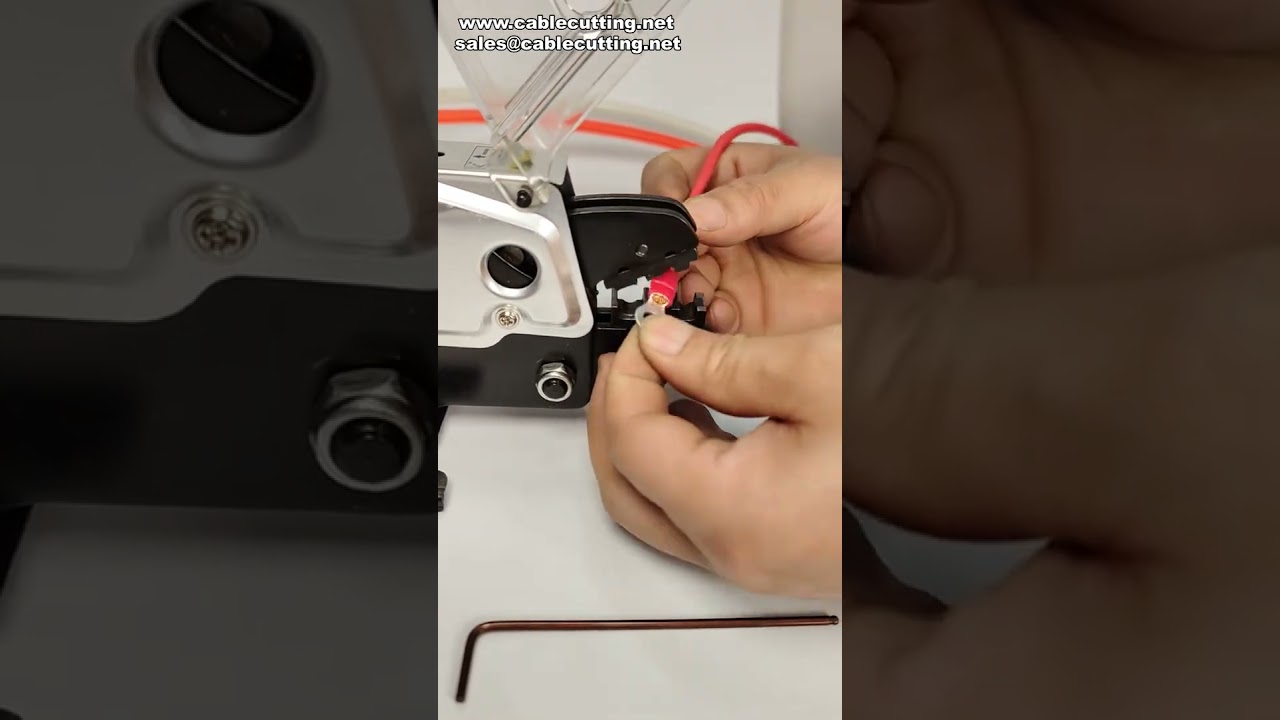 Machine à sertir pneumatique AM-10 : sertissage facile avec matrices multiples
