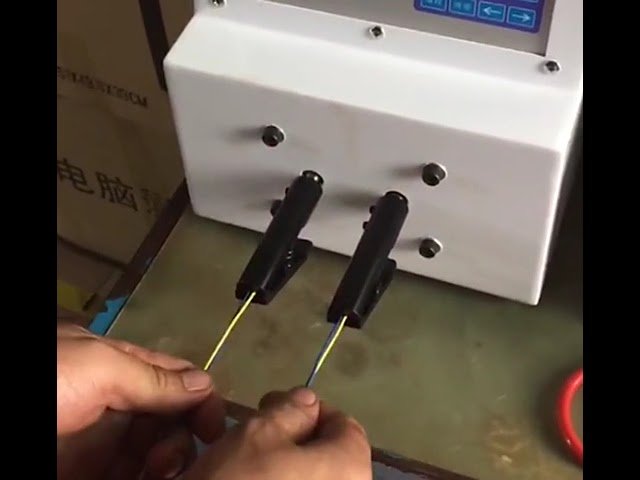 Machine à dénuder et tresser les fils de cuivre portable - Connecteur torsadé automatique