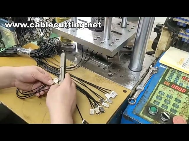 Moule d'injection pour fil USB, câble et prise - Fabrication de précision et haute performance