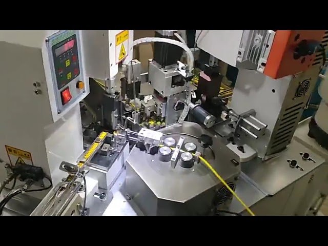 Machine de sertissage de cosses entièrement automatique – Usine de pointe
