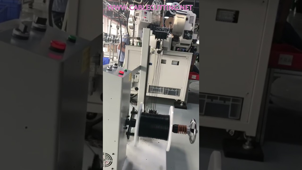 Machine d'alimentation automatique de câbles