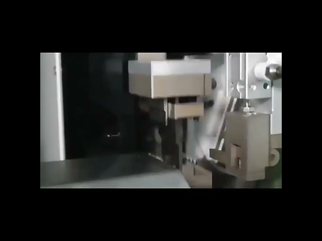 Machine automatique pour faisceaux de câbles : coupe, dénudage, sertissage et étamage mono-tête #machine