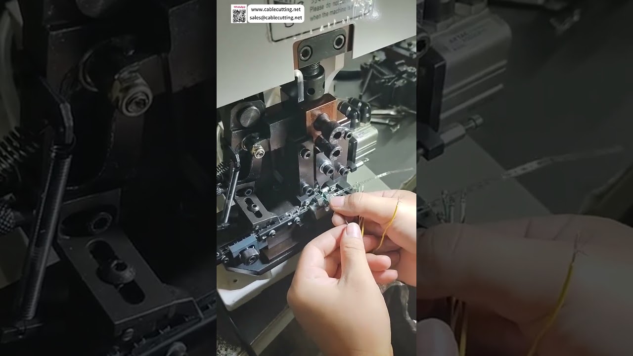 Machine à dénuder et sertir les fils uniques : réglage parfait pour les bornes de 2,5 mm
