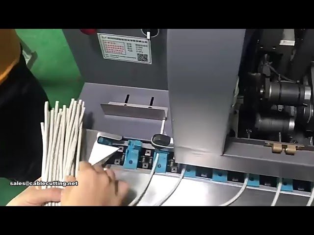 Machine automatique de dénudage de feuille d'aluminium pour câbles USB 30/40 et faisceaux métalliques