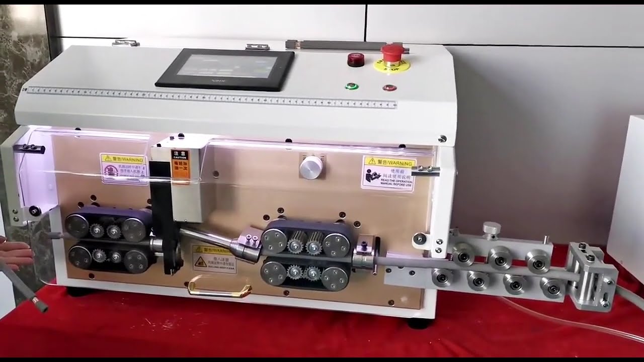 Machine à dénuder les fils 35 mm² à courroie - Réglage avant/arrière de la longueur de dénudage