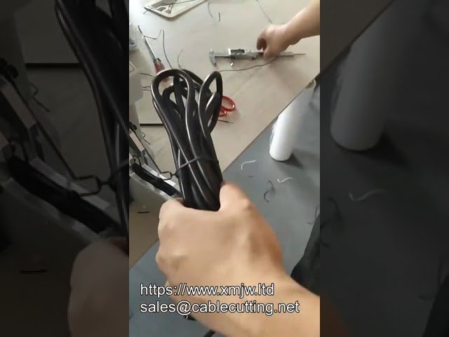 Machine à collier de serrage automatique Sami pour fils et sacs plastique – Fonction de serrage unique