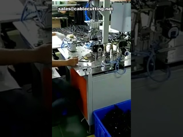 Machine automatique de bobinage et de liage de câbles industriels
