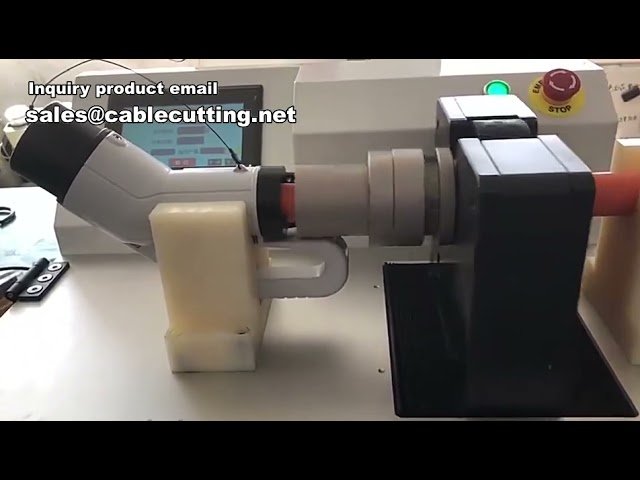 Machine automatique de serrage d'écrous - Visseuse pour connecteurs et nouvelles énergies