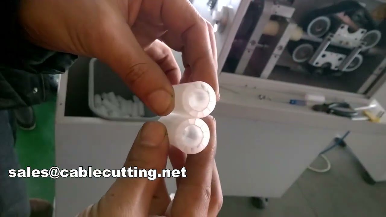Machine de découpe de tubes ondulés de précision pour faisceaux électriques