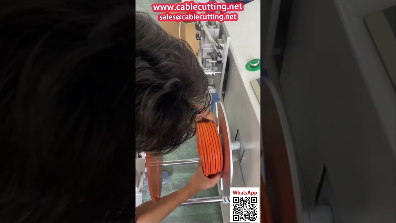 Machine d'enroulement et de comptage pour câbles d'alimentation gainés